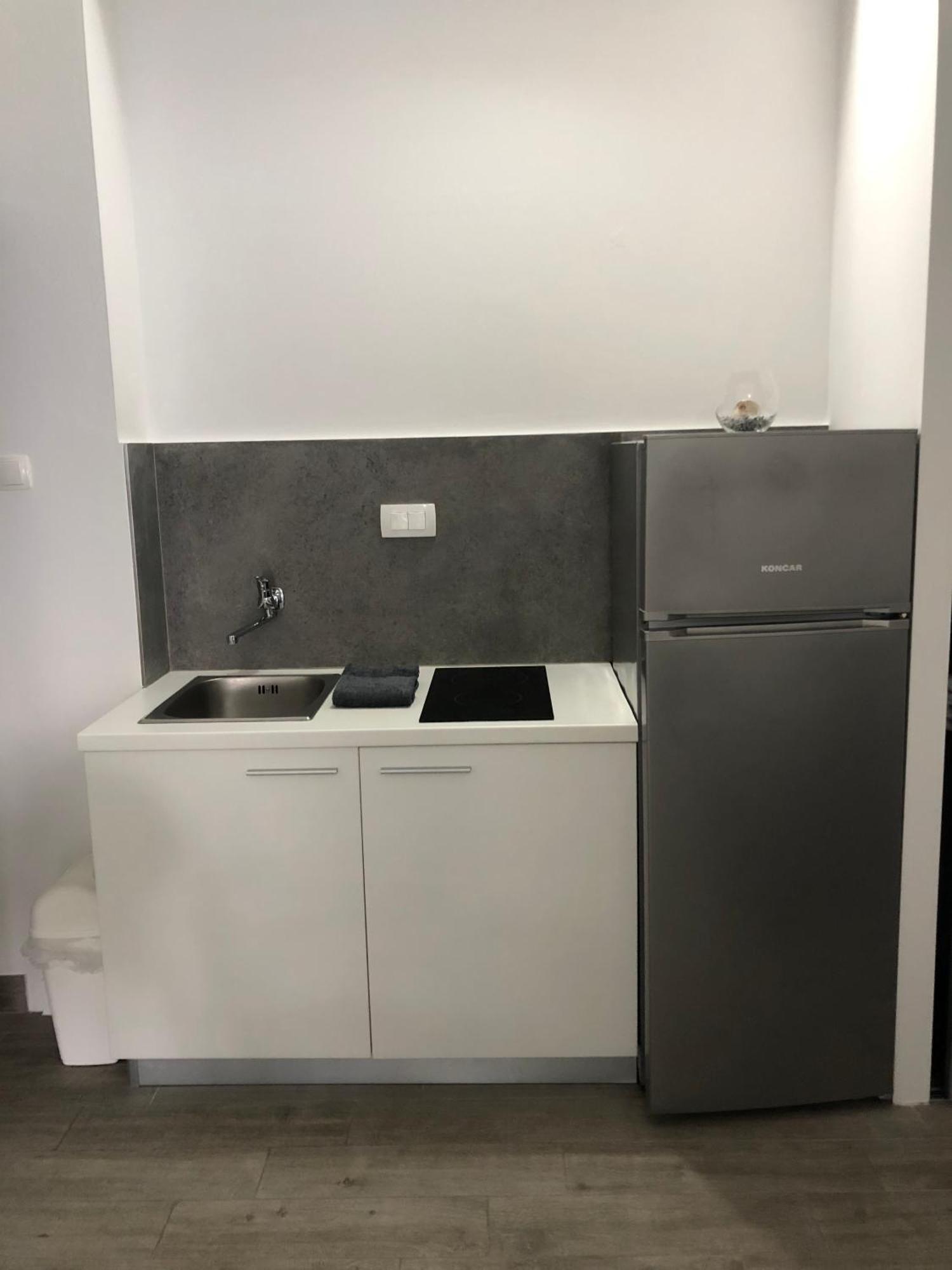 Apartmani Milka I Jozo Omiš Quarto foto